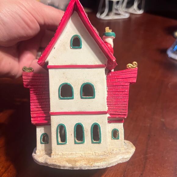 Hallmark The Claus Home 2014 Retro Christmas Cottage Mini Lights Up Ornament - Picture 3 of 8